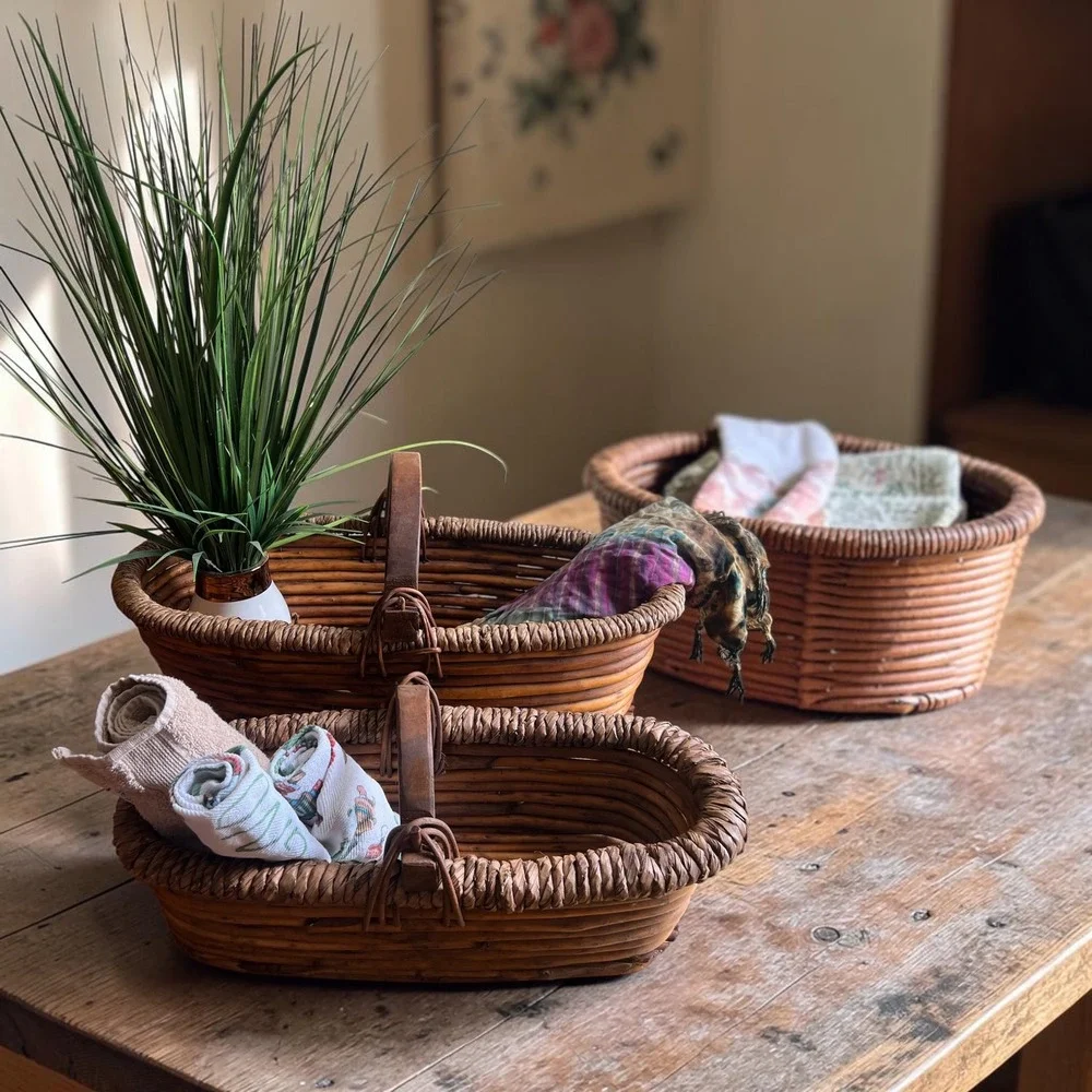N/A handcrafted wicker